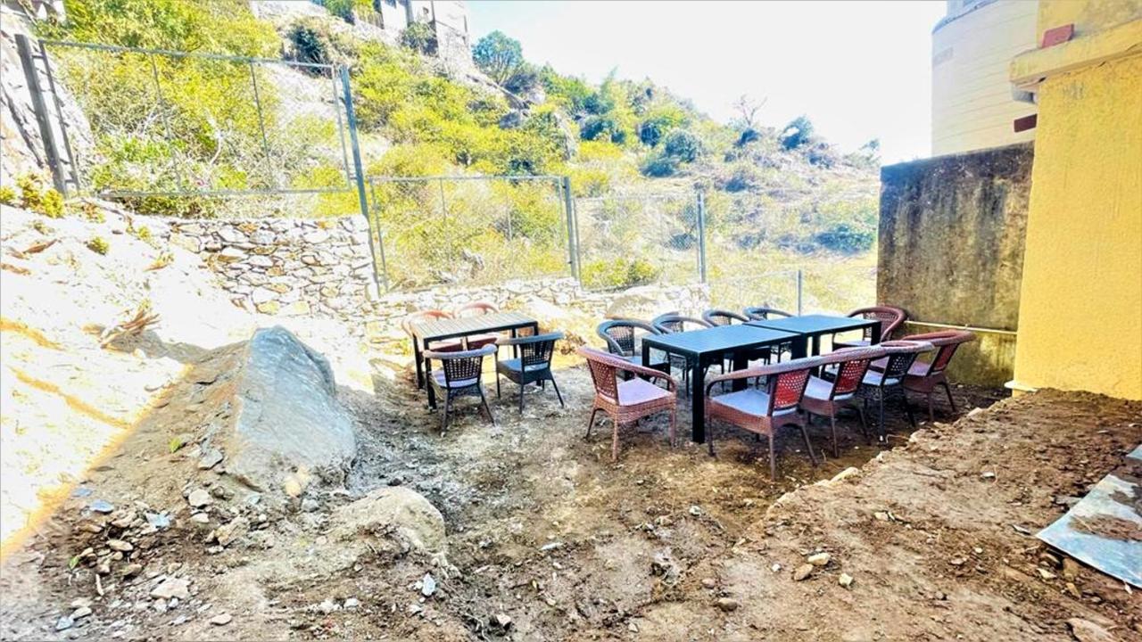 Shikhar Bunglow - A Stunning Valley View Bungalow In Mount Abu Bed & Breakfast Dış mekan fotoğraf