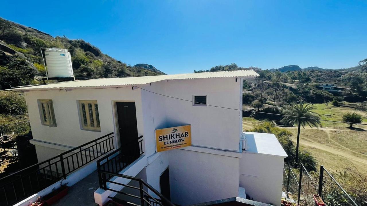 Shikhar Bunglow - A Stunning Valley View Bungalow In Mount Abu Bed & Breakfast Dış mekan fotoğraf